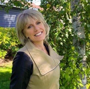 Meet your Posher, Nancie